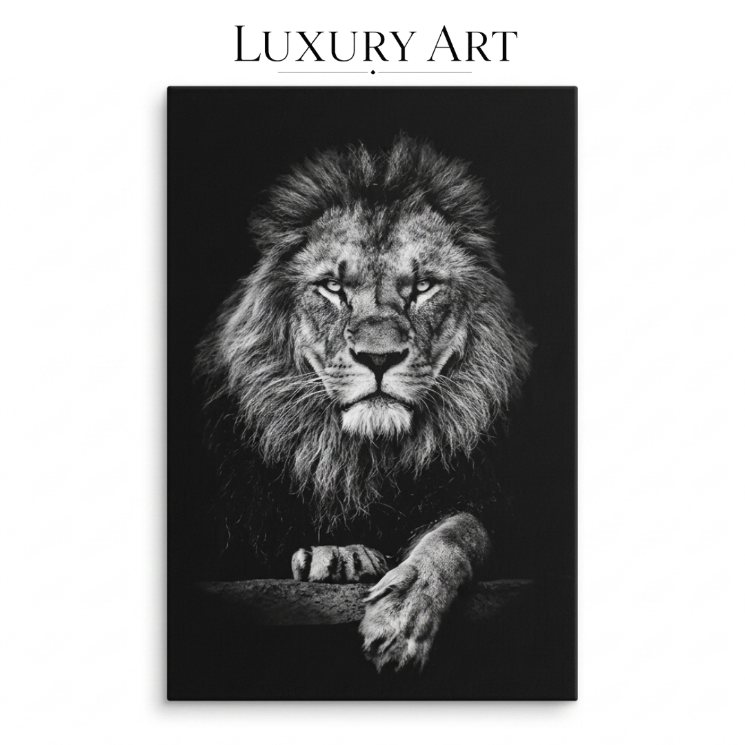 Dominio Absoluto – León Blanco y Negro de Lujo